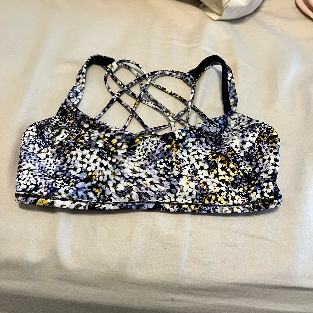Lululemon floral free to be wild bra size 8